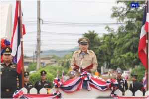 แพทย์หญิงจุฬาพันธุ์ เหมกูล ผู้อำนวยการโรงพยาบาลจิตเวชเลยราชนครินทร์ เข้าร่วมพิธีเจริญพระพุทธมนต์และพิธีวางพวงมาลาสดุดีวีรชน หน่วยผสม พลเรือน ตำรวจ ทหาร 1718